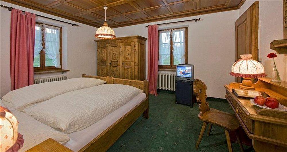 Hotel Riffelhaus 1853 Zermatt Zimmer foto